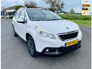 PEUGEOT 2008 1.2 PureTech Active, Pano, Trekhaak, Navi, Cruise, Geen import, Nap, Volledig oh, Mooie kmstand!