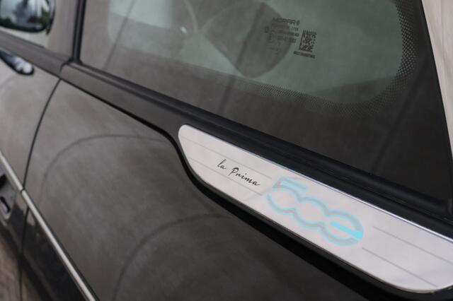 Fiat 500c La Prima 42 kWh | Technology | Winter | 17