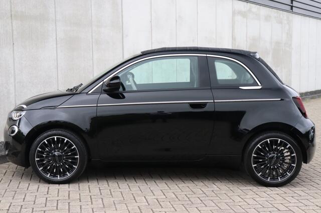 Fiat 500c La Prima 42 kWh | Technology | Winter | 17