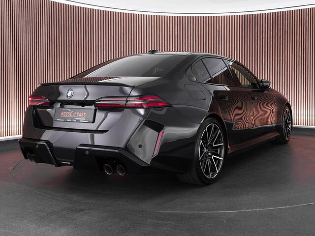 BMW M5 |BTW-auto|Carbon ext.|Bowers&Wilkins|head-up|memory|360 camera|adaptive LED|stoelverkoeling & verwarming|Apple Carplay|