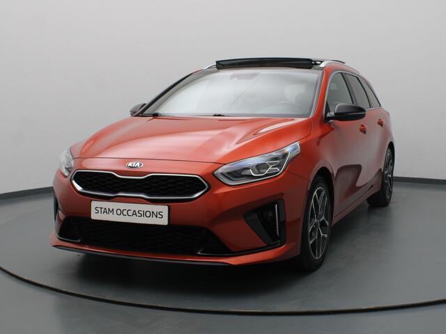 KIA CEE D Ceed Sportswagon T-GDi GT-Line 160pk Camera | Adapt. Cruise | Stoel-/stuurverw. | Panoramadak | Trekhaak afneembaar.