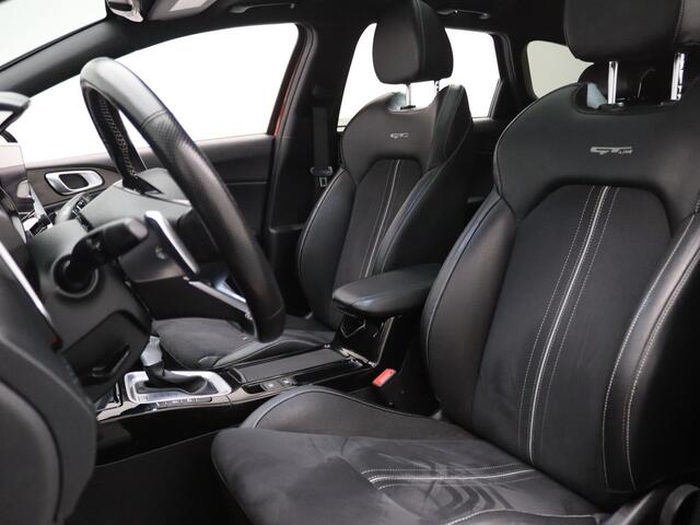 KIA CEE D Ceed Sportswagon T-GDi GT-Line 160pk Camera | Adapt. Cruise | Stoel-/stuurverw. | Panoramadak | Trekhaak afneembaar.