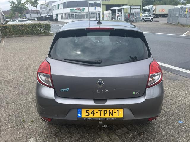 Renault Clio 1.5 dCi Cruisecontrol Clima Navigatiesysteem