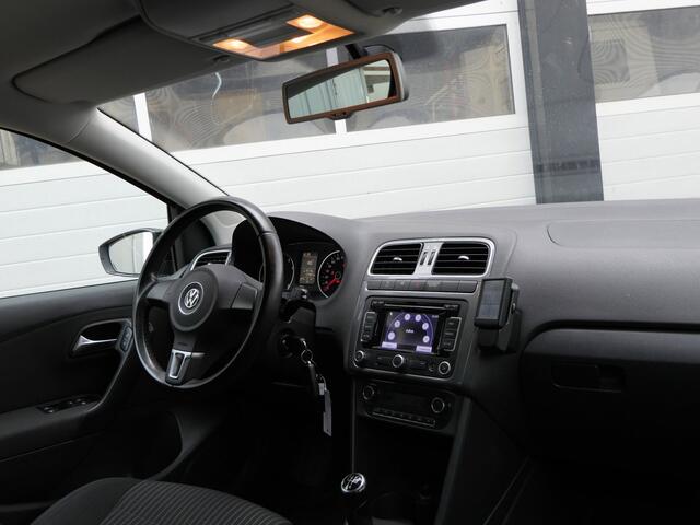 Volkswagen Polo 1.4-16V 86PK Highline 5-Deurs | Cruise | Clima | LM Velgen | Bluetooth