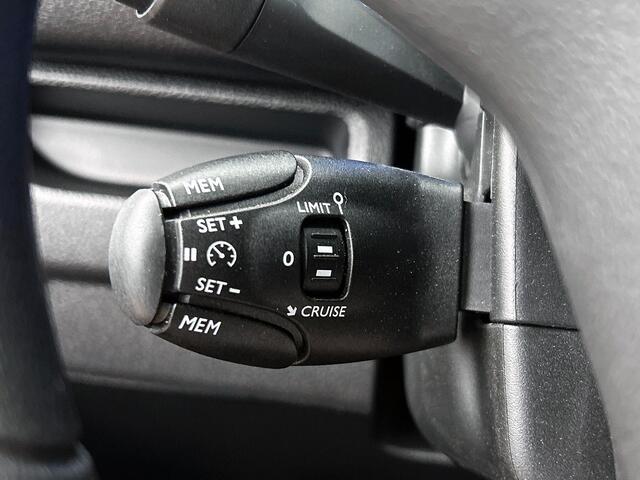 Citroen �-Jumpy L2 136 Automaat 75 kWh Climate controle Multimedia scherm Cruise Control Dab Digitaal dasboard