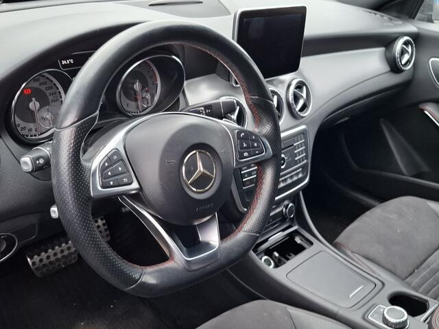 Mercedes-Benz CLA Shooting Brake 180 Ambition |  Binnen | Stoelverwarming | AMG | Xenon | APK 03-06-2027 |