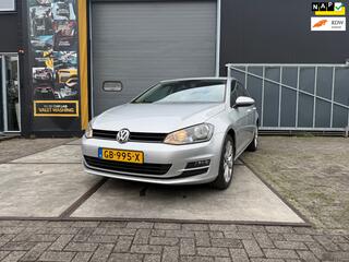 Volkswagen Golf VII