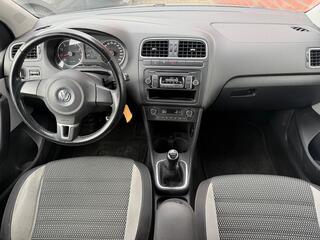 VOLKSWAGEN POLO 1.2 TSI Cross / Clima / PDC / Cruise / LM / NAP