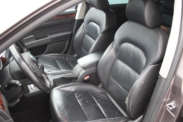 Skoda Superb Combi 1.8 TSI Elegance Business Line nette station met trekhaak