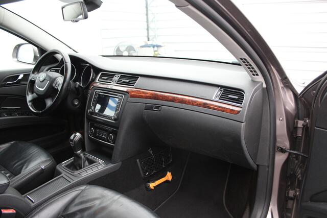 Skoda Superb Combi 1.8 TSI Elegance Business Line nette station met trekhaak
