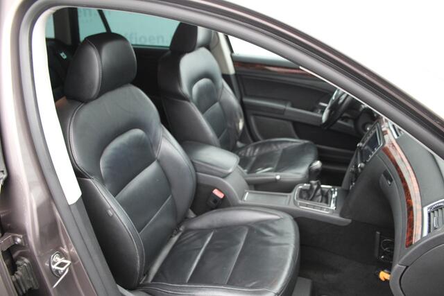 Skoda Superb Combi 1.8 TSI Elegance Business Line nette station met trekhaak