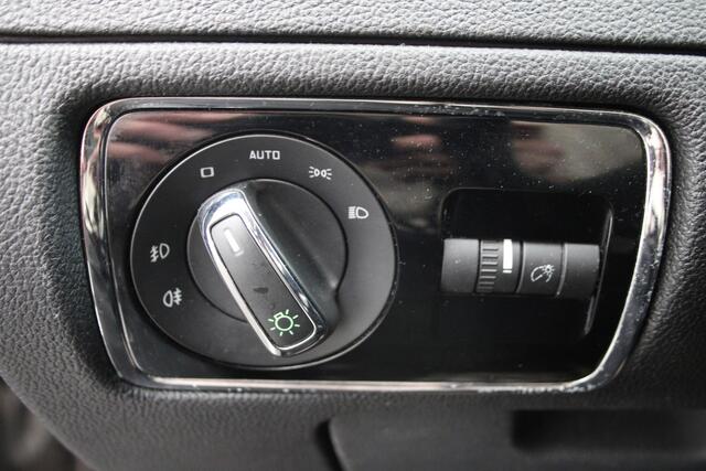 Skoda Superb Combi 1.8 TSI Elegance Business Line nette station met trekhaak