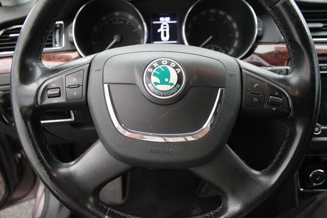 Skoda Superb Combi 1.8 TSI Elegance Business Line nette station met trekhaak