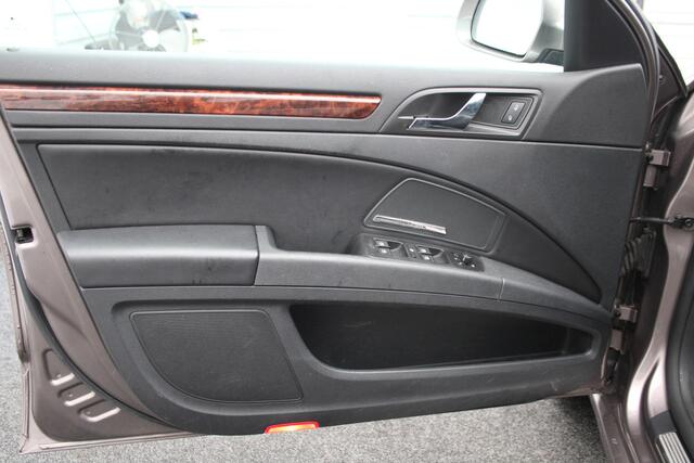 Skoda Superb Combi 1.8 TSI Elegance Business Line nette station met trekhaak