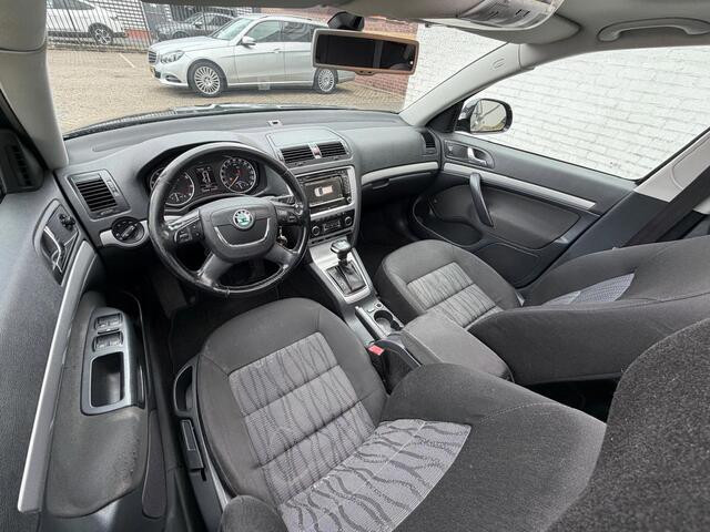 Skoda Octavia Combi 1.2 TSI Elegance Business Line - DSG - RIJDT & SCHAKELT GOED