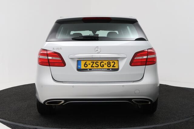 Mercedes-Benz B-Klasse 180 Ambition NAVIGATIE, CRUISE CONTROL, PARKEERSENSOREN