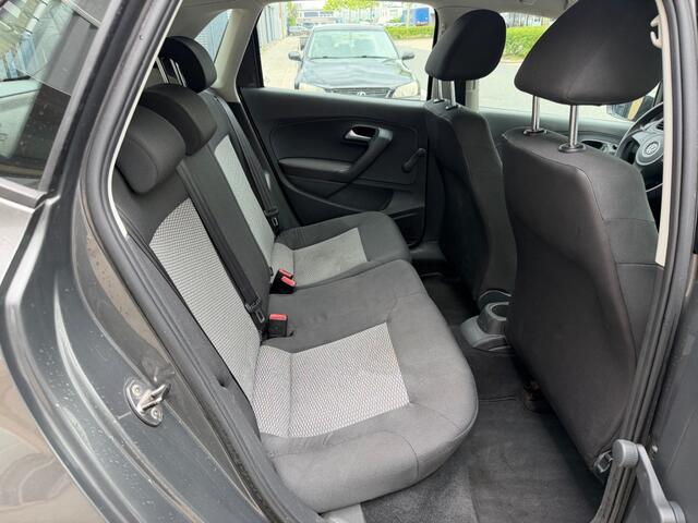 Volkswagen Polo 1.2 Easyline 5DRS AIRCO NAVI RIJDT GOED APK 3-2027