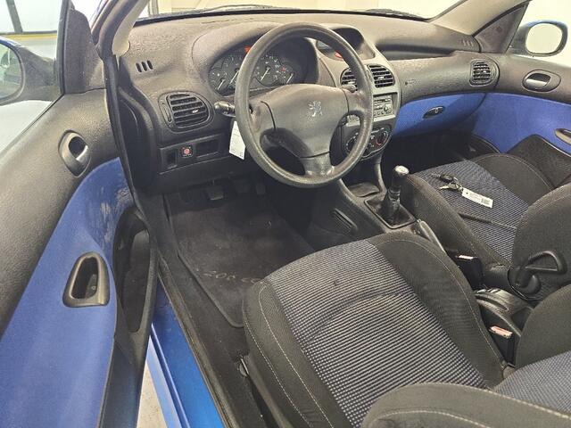 Peugeot 206 CC 1.6-16V/ CABRIO/ LAAG KM