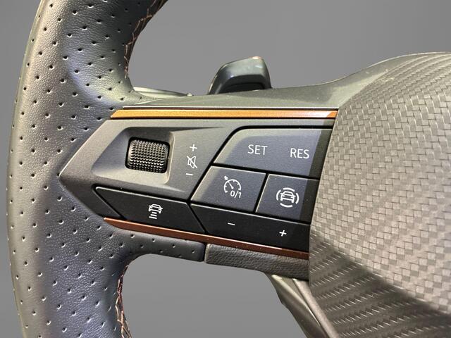 Cupra Formentor 1.4 TSI 204pk DSG e-Hybrid Essential � Apple/Android Car Play � ACC � Sfeerverlichting � Keyless � Stuurwielverwarming � 18Velgen �