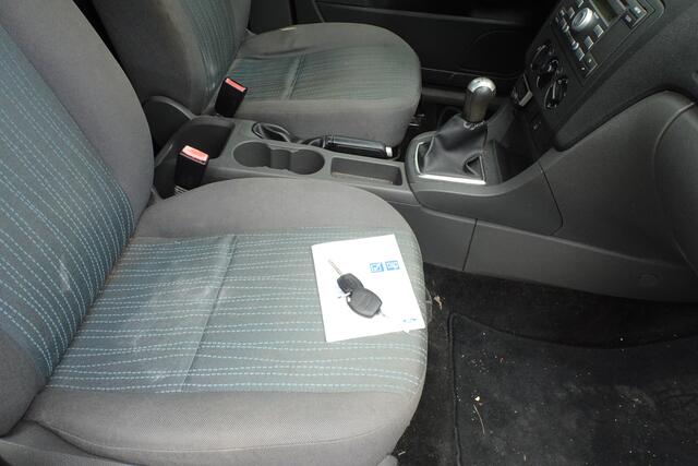 Ford Focus Wagon 1.6-16V Ambiente grijskenteken benzine uitvoering uniek 