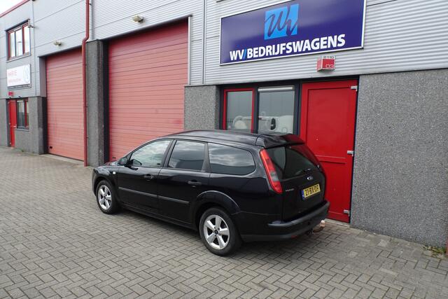 Ford Focus Wagon 1.6-16V Ambiente grijskenteken benzine uitvoering uniek 