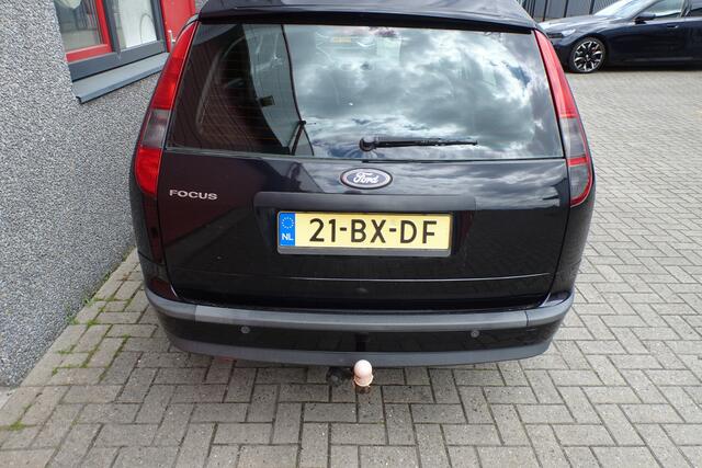 Ford Focus Wagon 1.6-16V Ambiente grijskenteken benzine uitvoering uniek 
