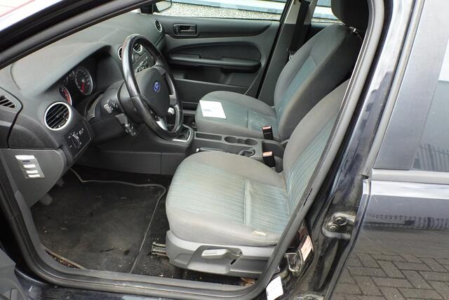Ford Focus Wagon 1.6-16V Ambiente grijskenteken benzine uitvoering uniek 
