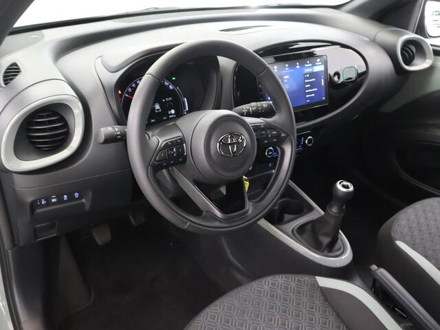 Toyota Aygo X 1.0 VVT-i MT Pulse | LED | Navigatie | Parkeercamera | DAB | Apple Carplay/Android Auto | Climate Control | Cruise Control Adaptief |