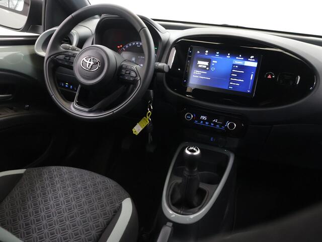 Toyota Aygo X 1.0 VVT-i MT Pulse | LED | Navigatie | Parkeercamera | DAB | Apple Carplay/Android Auto | Climate Control | Cruise Control Adaptief |