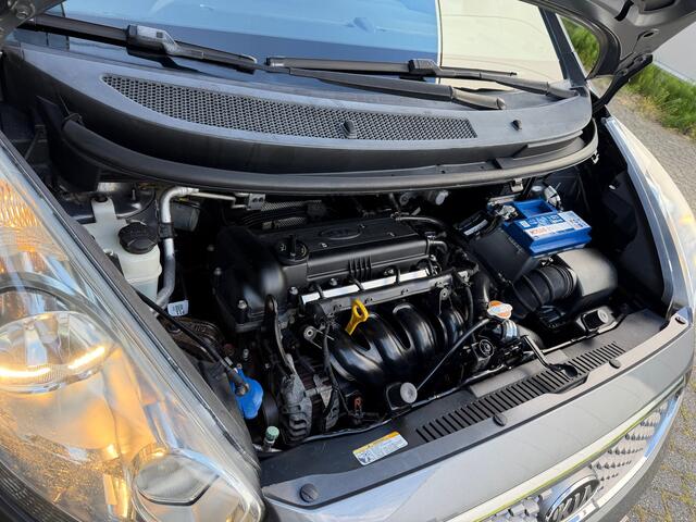 KIA Venga 1.4 CVVT Fuse AIRCO BJ 4-2010 APK 5-2027