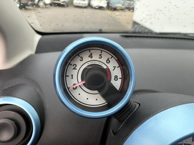 Peugeot 107 1.0-12V Urban Move, 10, airco, elec.pakket 