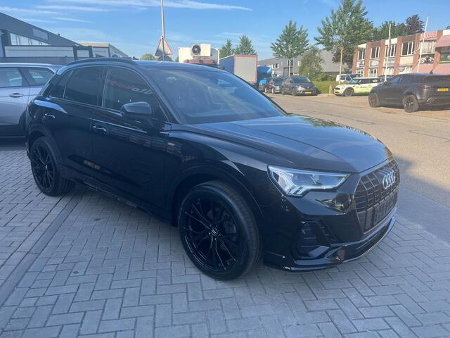 Audi Q3 35 TFSI S edition | Met o.a. climate, stoelverwarming, AppleCarPlay/AndroidAuto, navigatie en LED