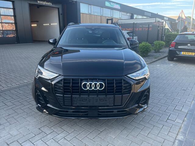 Audi Q3 35 TFSI S edition | Met o.a. climate, stoelverwarming, AppleCarPlay/AndroidAuto, navigatie en LED