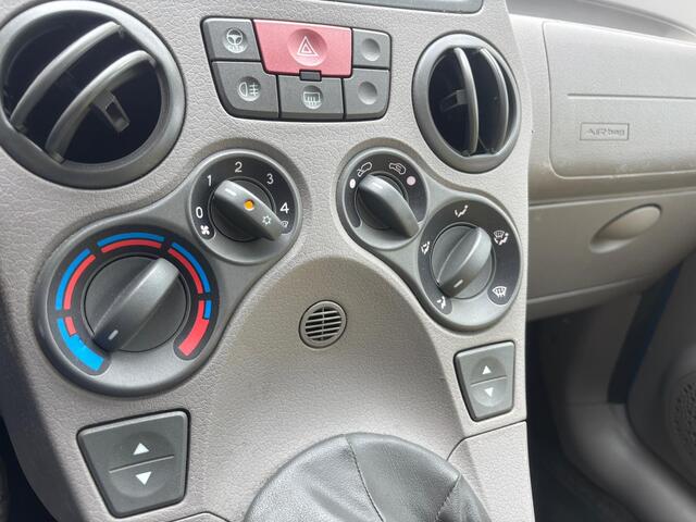 Fiat Panda 1.2 Dynamic | Airco | Elektrische Ramen | Radio | APK 11-01-2027