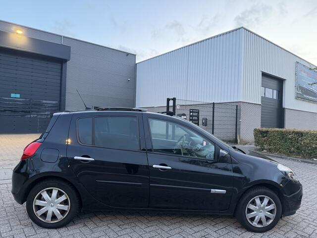 Renault Clio 1.5 dCi Panorama|Navi|Clima|Cruise