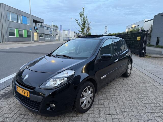 Renault Clio 1.5 dCi Panorama|Navi|Clima|Cruise