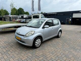 Daihatsu Sirion 2 1.0-12V - Zeer Netjes - Airco