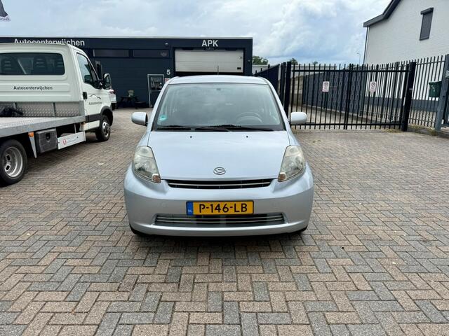 Daihatsu Sirion 2 1.0-12V - Zeer Netjes - Airco