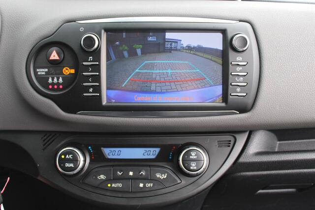 Toyota Yaris 1.5 Hybrid Energy Camera/Navi/Cruise