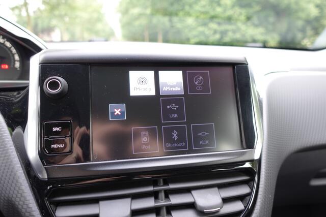 Peugeot 2008 1.2 PureTech Blue Lease Executive | Cruise Control | Navi | PDC |