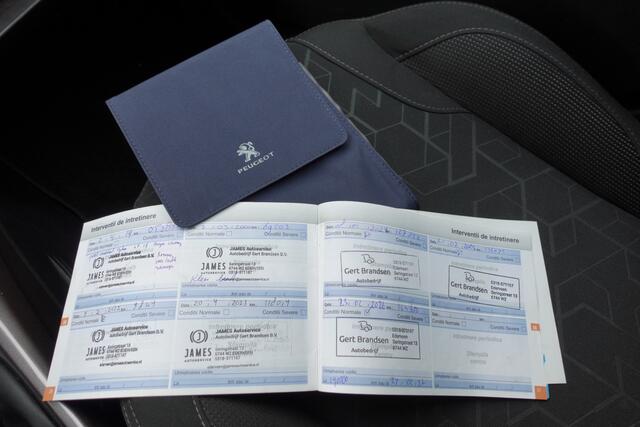 Peugeot 2008 1.2 PureTech Blue Lease Executive | Cruise Control | Navi | PDC |