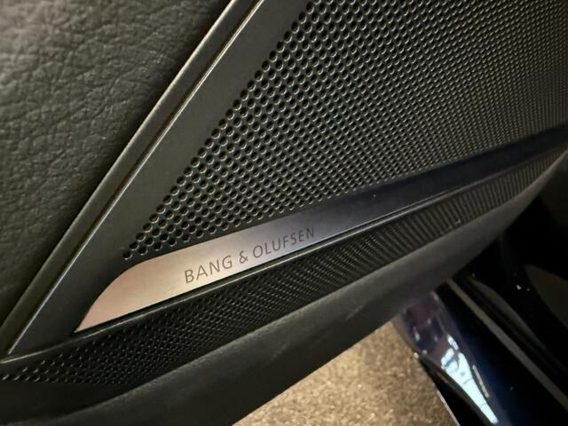 Audi RS6 4.0 TFSI Quattro 600 PK-DYNAMIC PLUS-KERAMISCH-AKRAPOVIC-PANORAMA-HEAD UP-ZEER COMPLEET-NPR. � 242.000,-