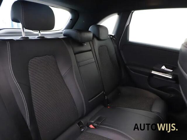 Mercedes-Benz B-Klasse 180 Launch Edition|AUT|CAMERA|LED|NL AUTO|TREKHAAK