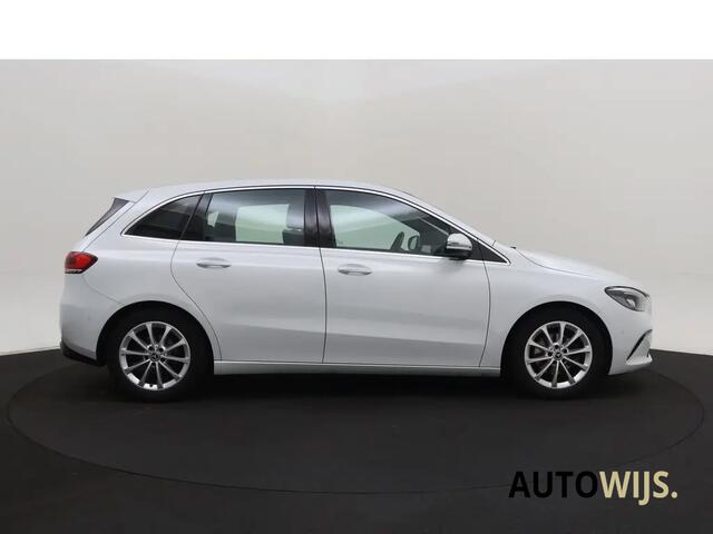 Mercedes-Benz B-Klasse 180 Launch Edition|AUT|CAMERA|LED|NL AUTO|TREKHAAK