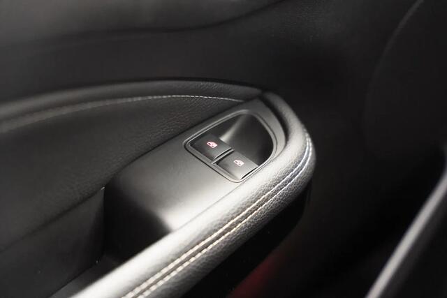 Opel Adam 1.4 Jam Aut. [ Parkeersensoren Sportstoelen Half-leder Airco ]