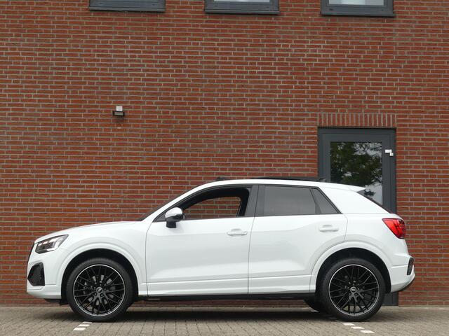 Audi Q2 35 TFSI 3X S-Line / Full options / Trekhaak