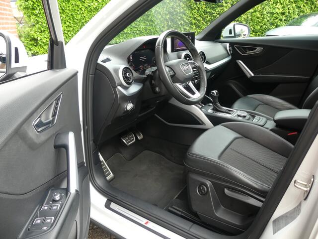 Audi Q2 35 TFSI 3X S-Line / Full options / Trekhaak