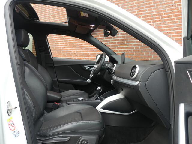 Audi Q2 35 TFSI 3X S-Line / Full options / Trekhaak