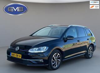 VOLKSWAGEN GOLF 1.5 TSI AUTOMAAT Comfortline Business, achteruitrijcamera, climaat controle,navigatie, cruise controle