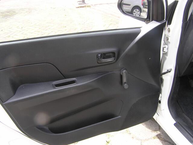 Daihatsu Cuore 1.0 Clever 161 d km nap e apk